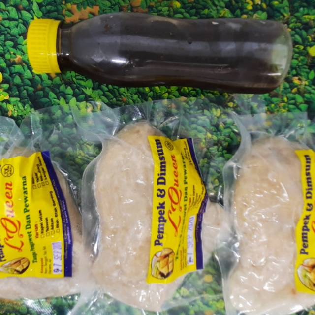 

PAKET PEMPEK LQUEEN 3 BKS ( Khusus Expedisi & Luar kota)