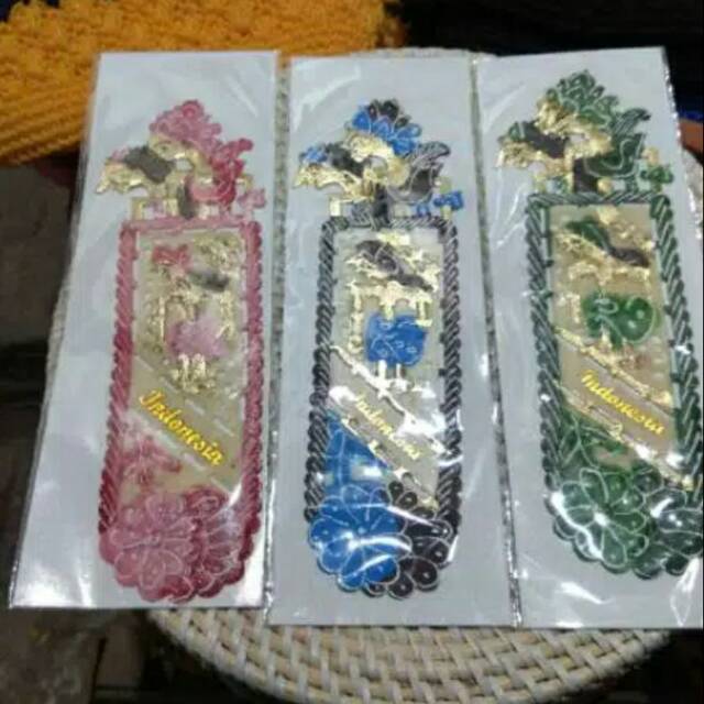 

Souvenir Pembatas Buku