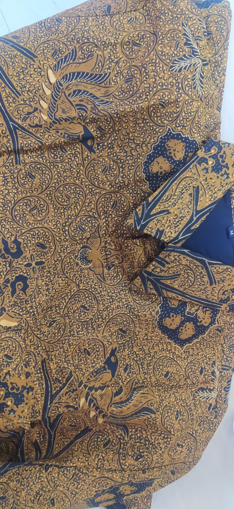 Wahyu Tumurun Sogan Kemeja Batik Pria Full Furing Bahan Katun Primisima Batik Solo Motif Klasik