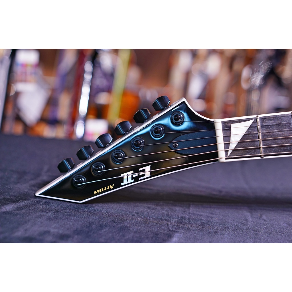 ESP E-II ARROW/NT/BLK SILVER FADE ES6863193