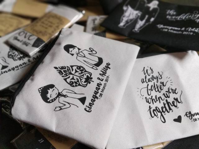 Pouch Souvenir Kanvas Custom - Pouch Zipper Canvas 20x15cm Custom