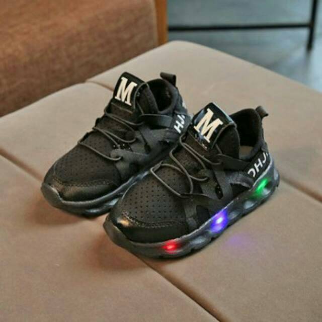 Shoes / sepatu sport anak / sepatu sport led / sepatu sekolah anak / sepatu keren