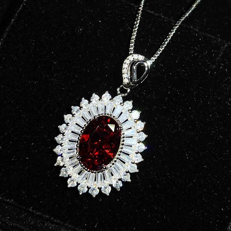 New Luxury Full Zirconium Ruby Necklace