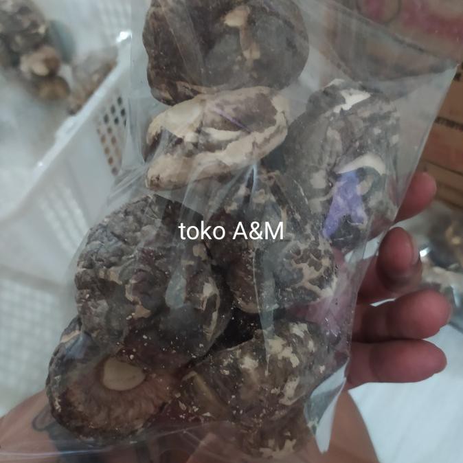 

TERMURAH jamur shitake kering 100 gr Kode 121
