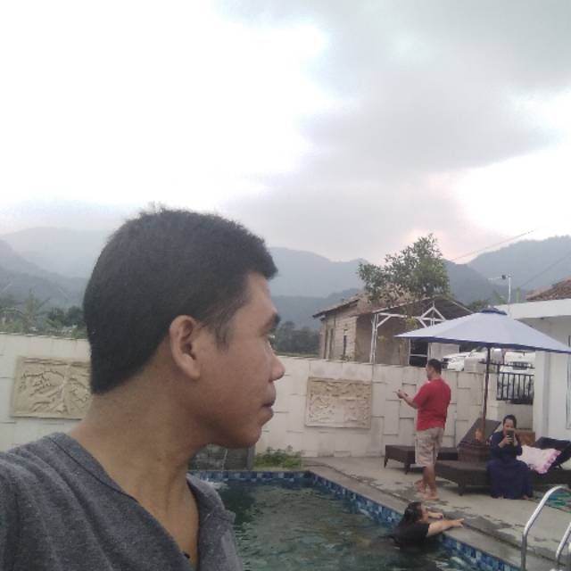 hendri_hbi76
