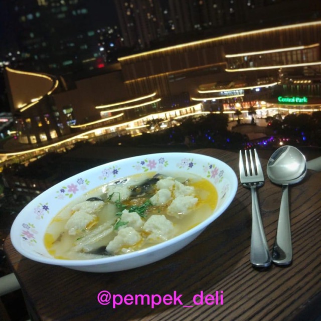 

Tekwan isi 10 pcs kecil”
