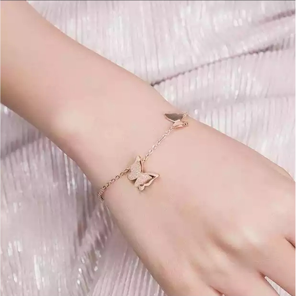Gelang Tangan Titanium Aksen 2 Kupu - Kupu Warna Rosegold, Gold dan Silver
