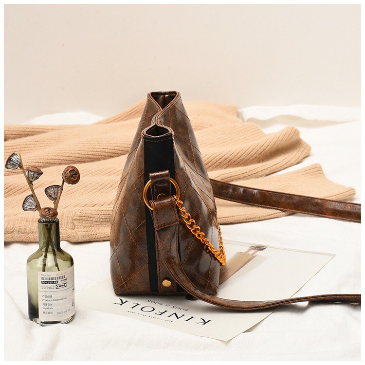 More584 Tas Selempang Kasual Wanita Olivia Woman Slingbag PU Import / slempang remaja