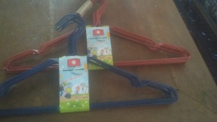 Hanger Gantungan Baju Kawat Stainless Coating Plastik Warna-warni Anti Karat