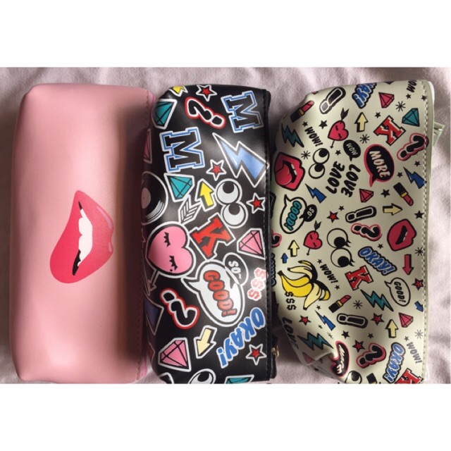 

Kotak Pensil Motif Lucu Funky / Tempat Pensil