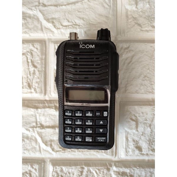 HT ICOM V86 7Watt Singleband VHF (Free Earset) Ori Pengganti IC V80 86 Garansi 1 Tahun Walkie talkie | HT ICOM V86 7Watt + Free Headset Earset Ori Pengganti IC V80 | H T I COM V 86 7 Watt Walkie Talkie | Hate IKOM V-86 Handy Talky | Toko Radio Komunikasi