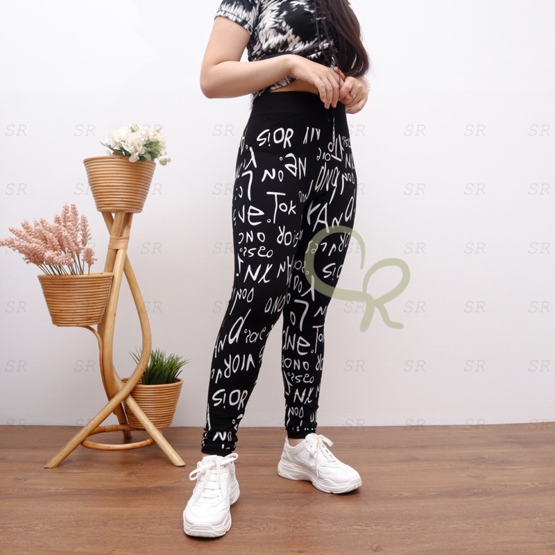 Celana Legging Fullprint Import Wanita Motif Bulan Grafitti Softkatun Melar Jumbo