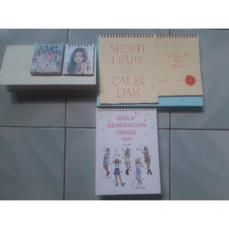 DESK CALENDER IZONE SNSD GIRLS GENERATION SECRET TIME SECRET DIARY SG