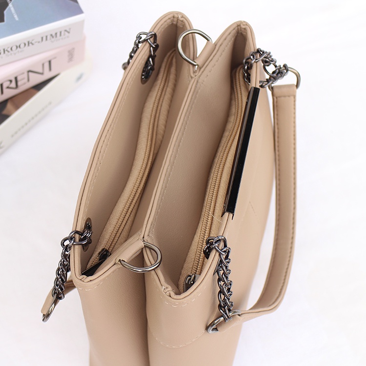 TUAH SLIMBAGS ( NEW ) SL CKA 2 Ruang Plat BeheL Black NekeL High quality / CKA -39 / Tas Selempang Wanita Terbaru Kekinian &amp; Terlaris / Tas Jinjing Wanita/ Tas Pesta / Tas kantor/ Tas Ibu Ibu