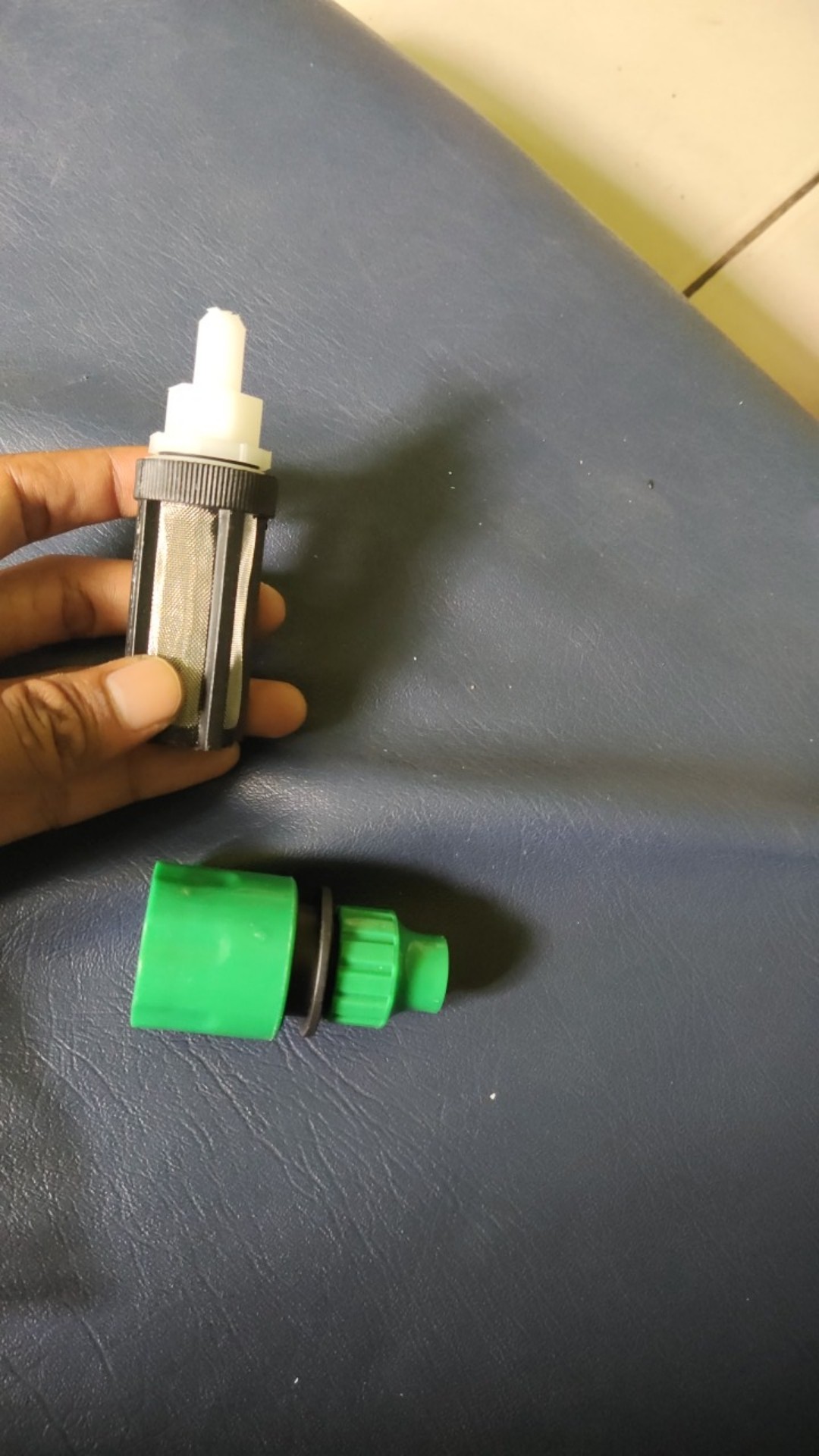 Filter Air Selang Input Pompa Dc 12v Pompa Penguat Selang 5/16 - Hitam