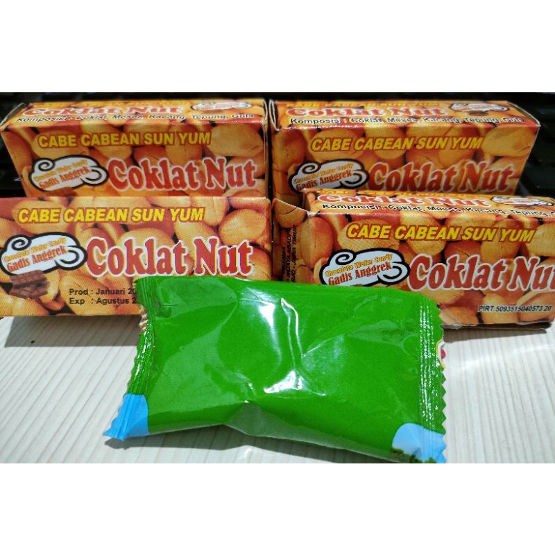 Coklat Nut isi 10 pcs ( Lihat Deskripsi )