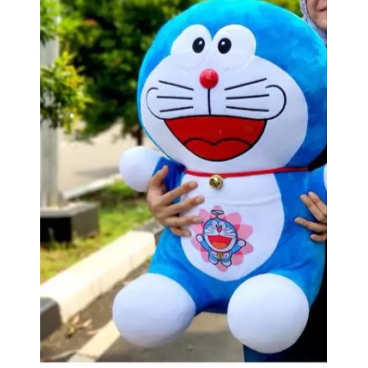 BONEKA DORAEMON SENYUM & MULUT KETUTUP & MULUT KEBUKA
