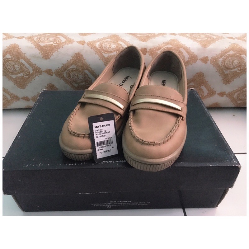 Preloved Sepatu Wanita Nevada