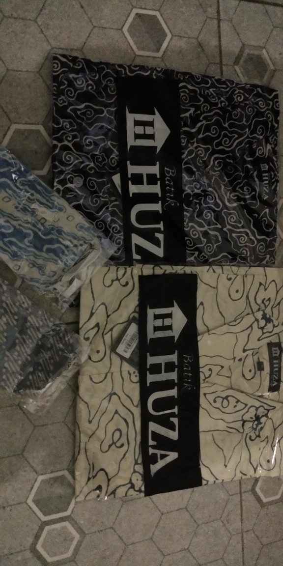 Kemeja Pria Atasan Batik  Kenzio Atasan Pria Lengan Pendek Bahan Katun Cap Regular Fit Batik Huza
