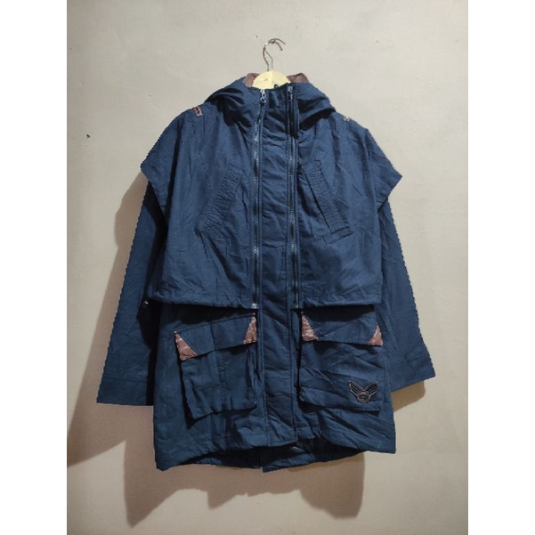 Center pole Parka THRIFT MURAH