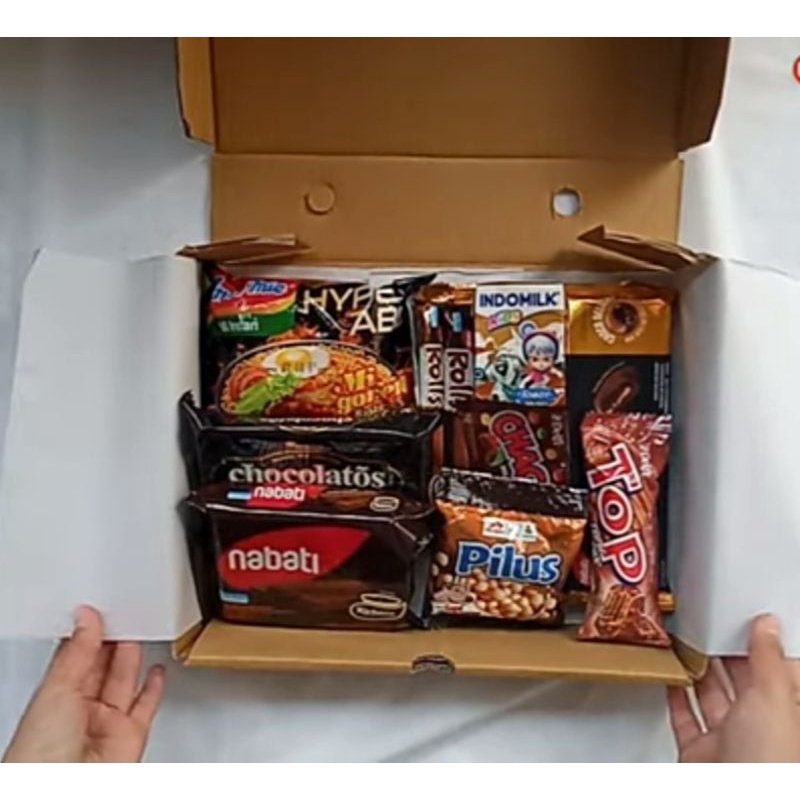 

Snackbox / Snack box / Giftbox snack / Hampers Snack / Kado Wisuda / Kado Khanza Snack murah / snackhampers