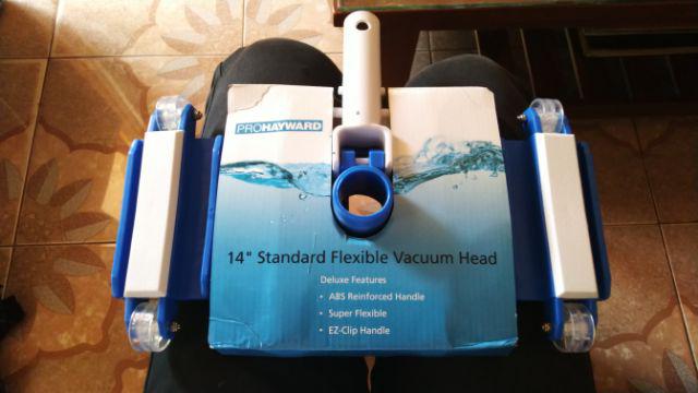 Hayward Vacuum Head 14 “ Standard