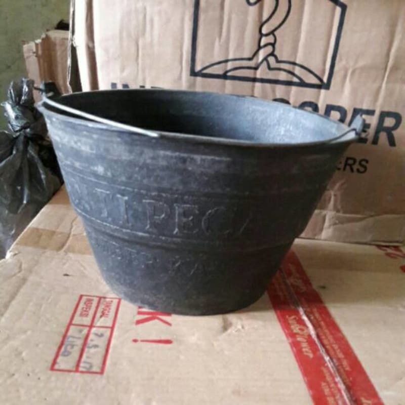 Ember hitam anti pecah