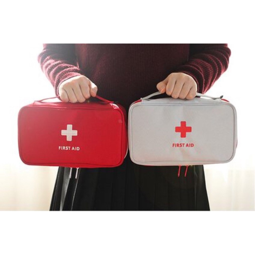 pouch p3k / travel medicine pouch