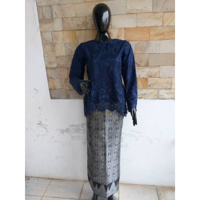 Set kebaya navy tulle mutiara pinquin