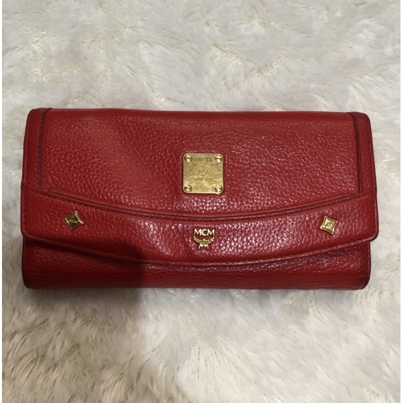 Preloved MCM leather wallet