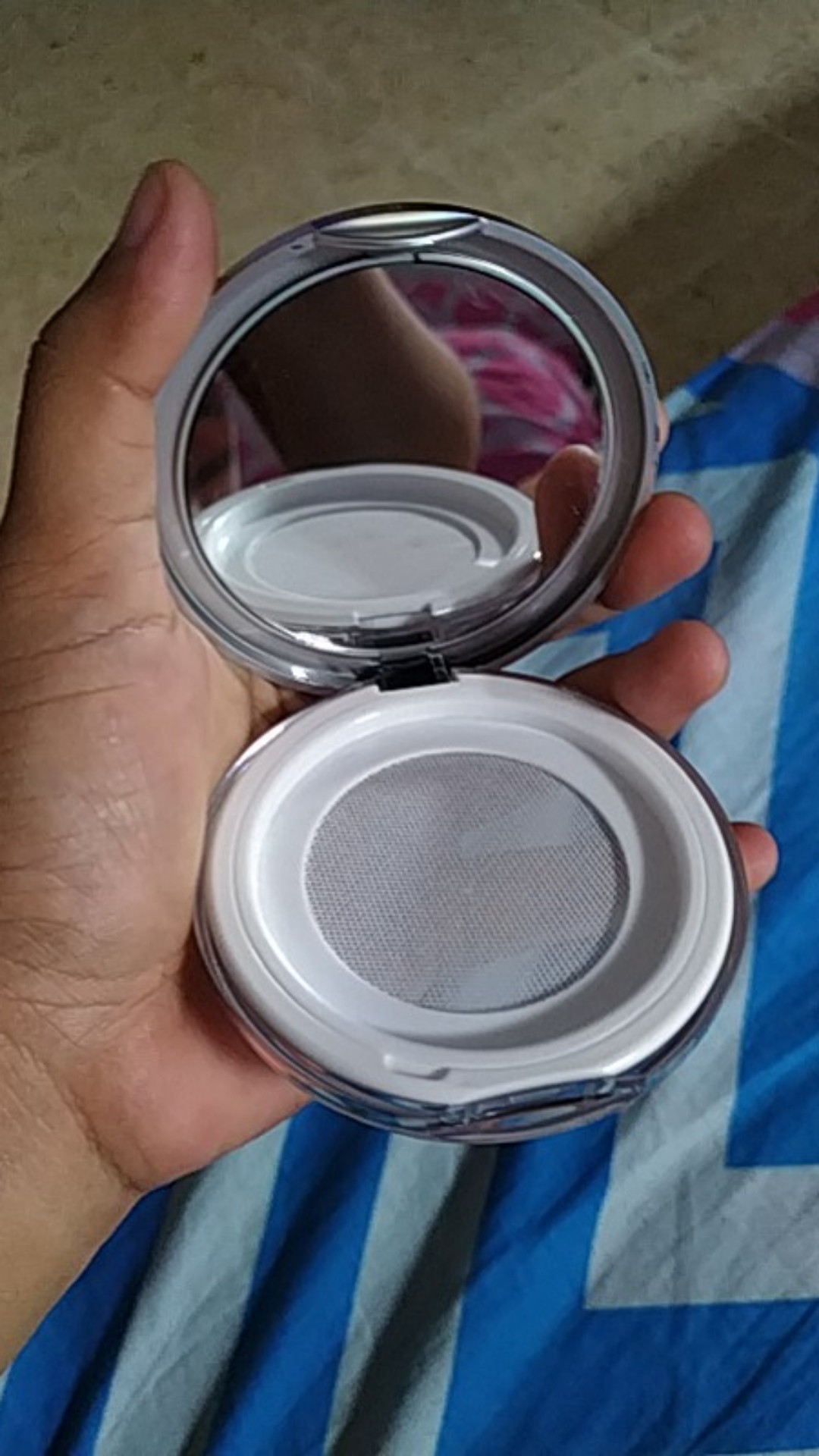 Stid 1pcs Portable Empty Cosmetic Sifter Loose Jar Container Puff Box Container Case Jelly