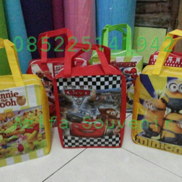 

Goodie Bag Tas Souvenir Kado Hadiah Ulang Tahun / Ultah Anak Resleteng - Zipper Aneka Kartun
