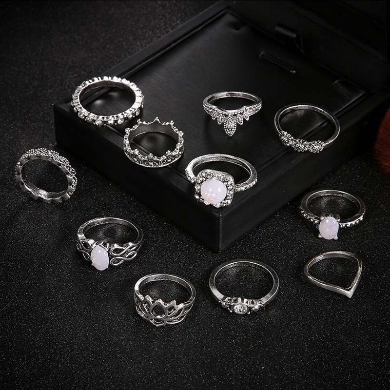 11pcs / Set Cincin Knuckle Desain Totem Gemstone Hollow Untuk Wanita