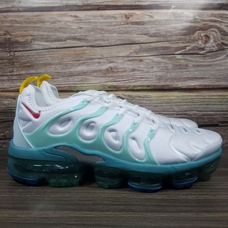 vapormax plus tennis