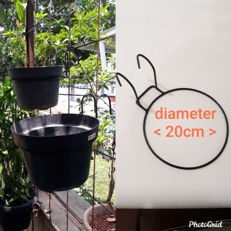 Gantungan pot dipagar gantungan pot di balkon