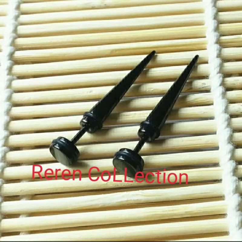 anting model paku panjang pria