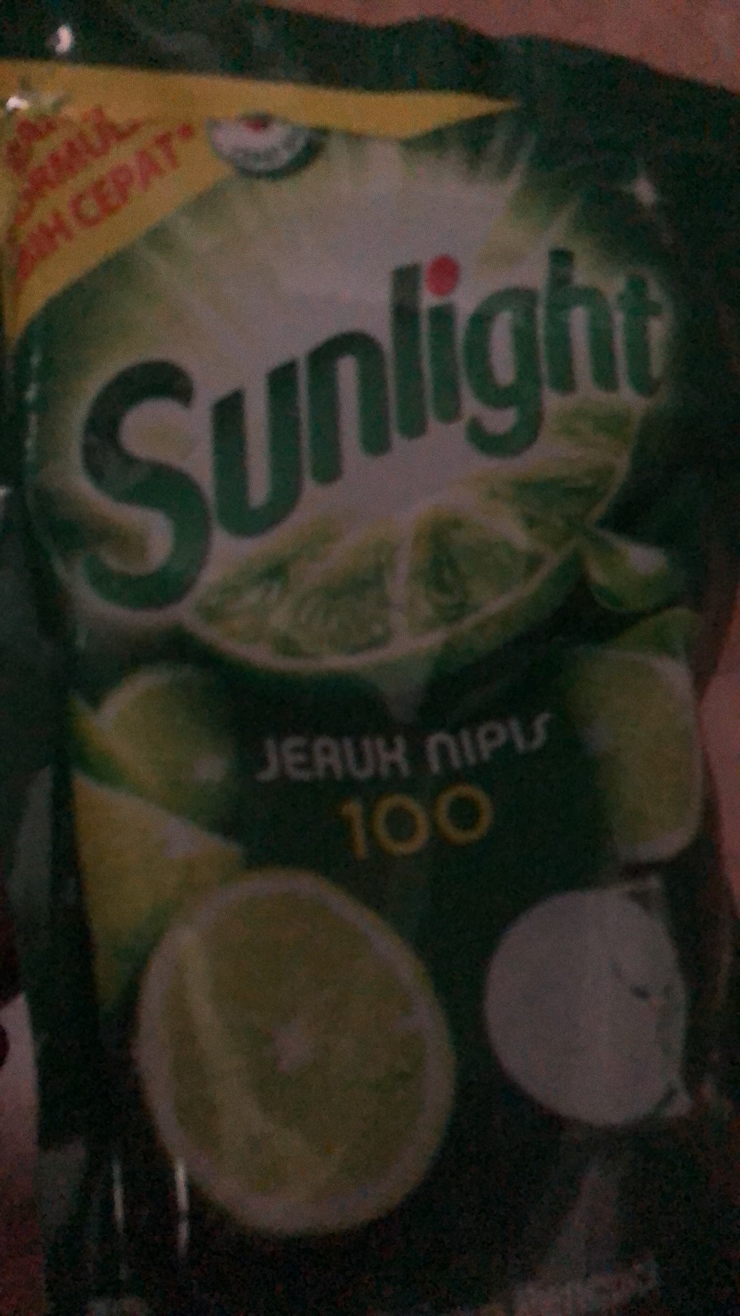 Cairan Pencuci Piring Sunlight Jeruk Nipis 400ml