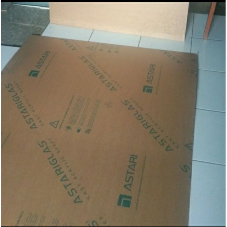 akrilik 5 mm warna putih susu