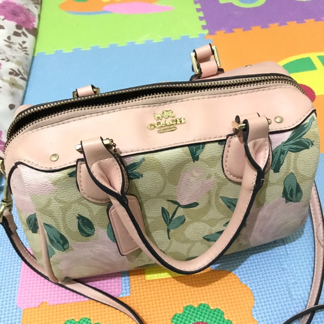 PRELOVED TAS COACH BENNET PINK