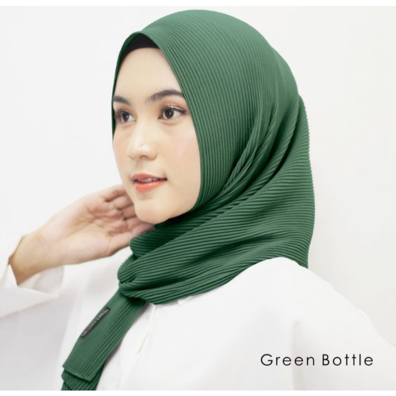 BEST SELLER - Jilbab Pashmina Plisket Ceruty Premium-Hijau Botol