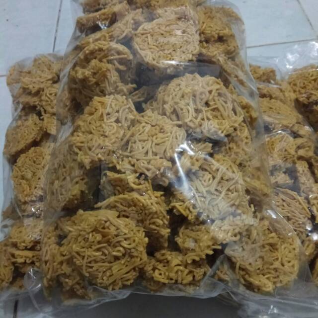 

Krupuk grandong mentah
