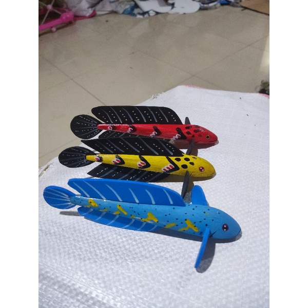 replika miniatur patung ikan chana gabus