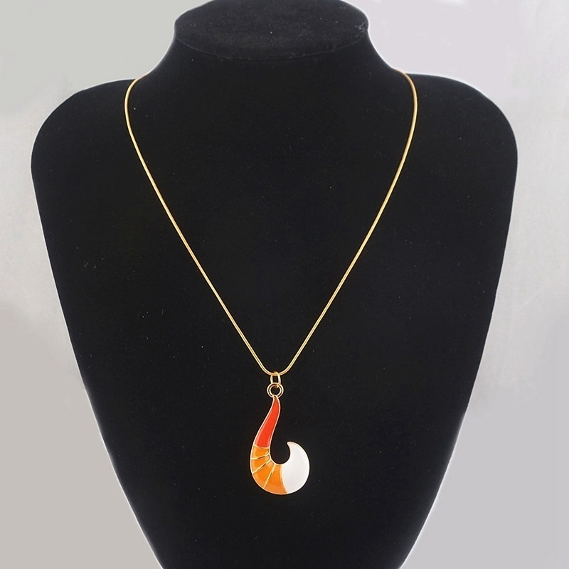 Kalung Dengan Liontin Kucing Hitam Dan Bel Warna Orange Untuk Wanita