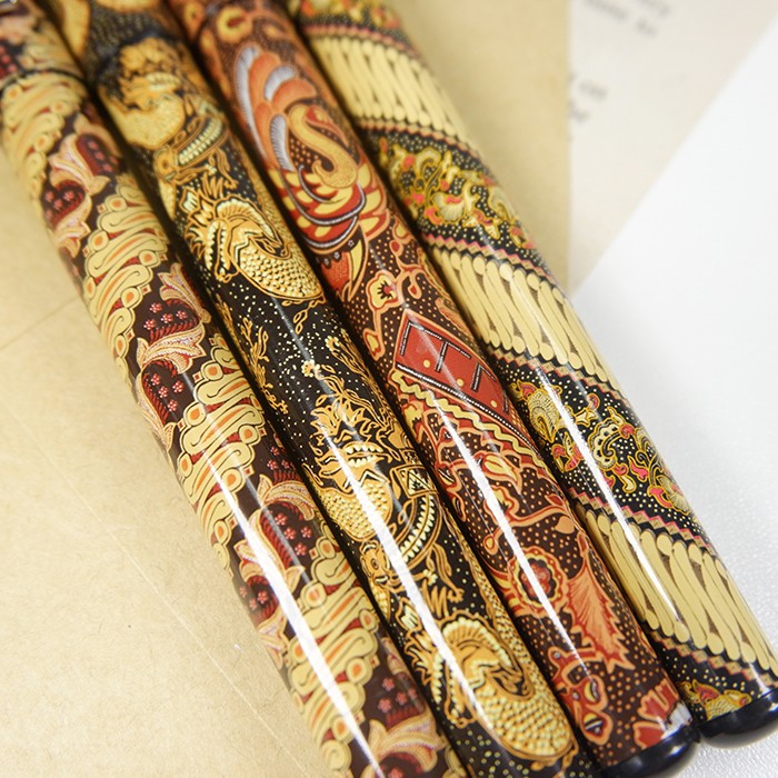 

sg TrifeLO Pen Batik Toshiro Tinta Hitam TF-343B (0,5 mm) Isi 12 Pcs