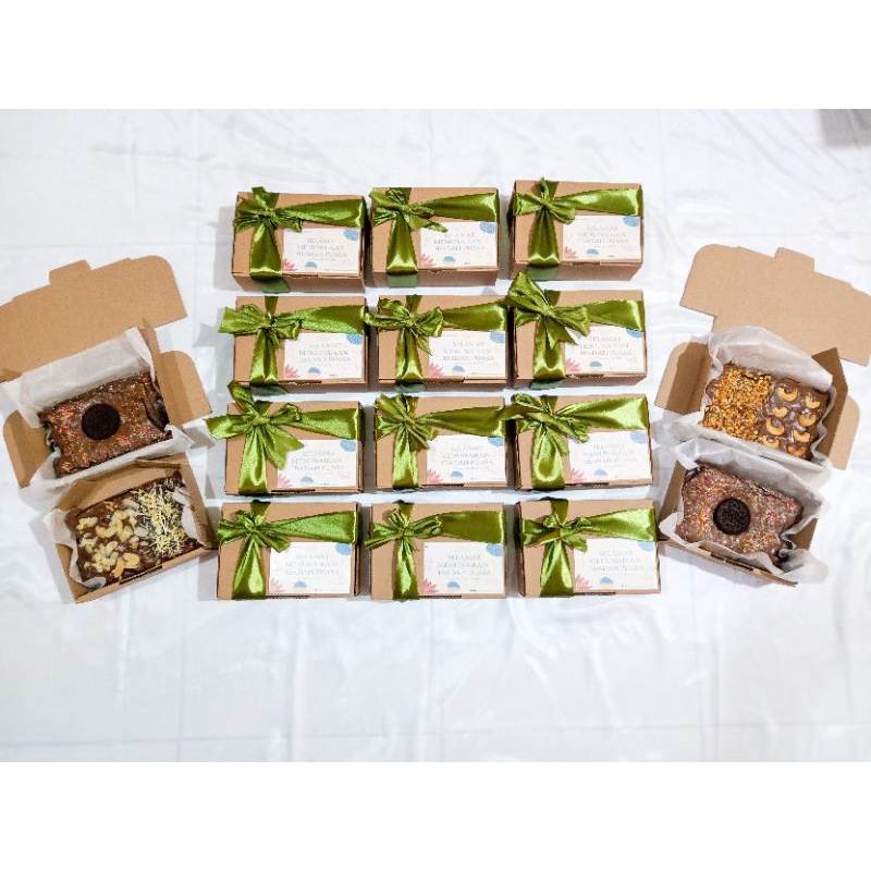 

Brownies Personal SPECIAL HAMPERS IDUL FITRI / BROWNIES LEBARAN / KUE LEBARAN