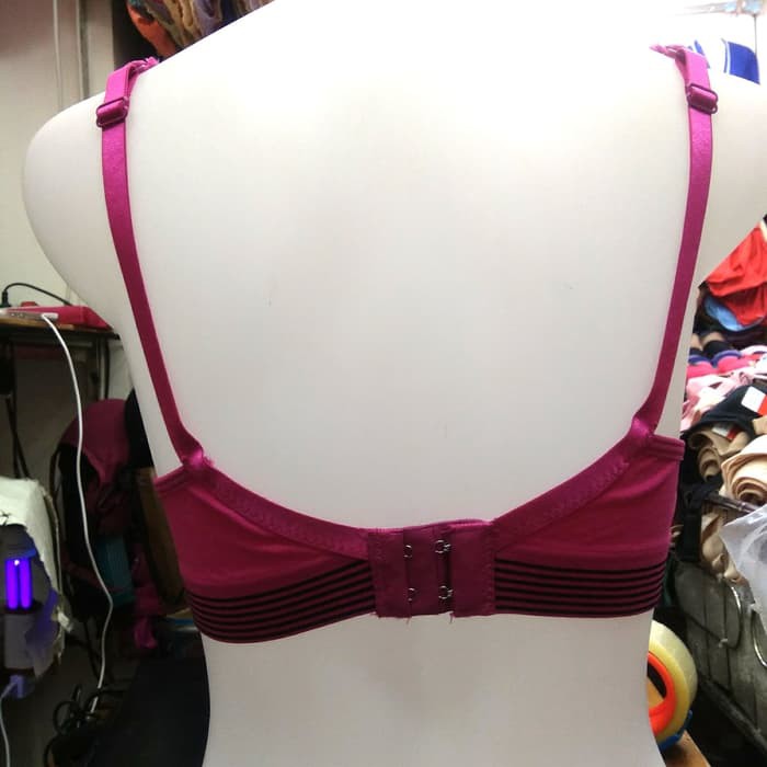 Bra Sport Sorex 65003 Bra Basic untuk Sehari - hari Tanpa Kawat dengan Busa Tipis dan Motif Garis