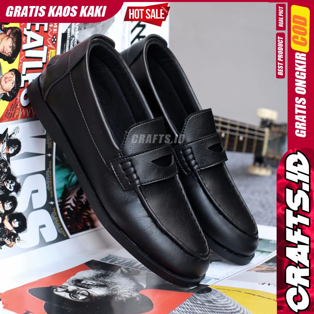 CRAFTS X PECCO Sepatu Slip On Pria Sepatu Pria Casual Kulit Syntetik Sepatu Kasual Pria Pantofel Kerja Kuliah Semi Formal Original Kekinian Murah Terlaris