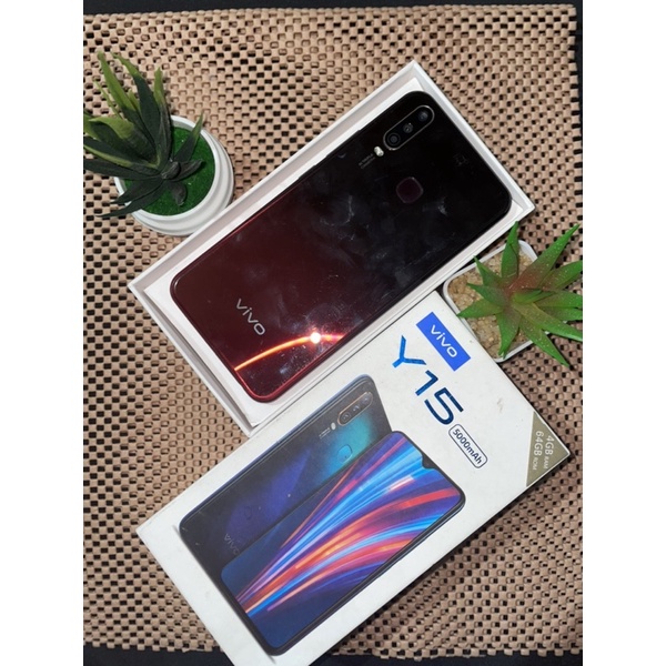 Vivo Y15 4/64 GB (Bekas)