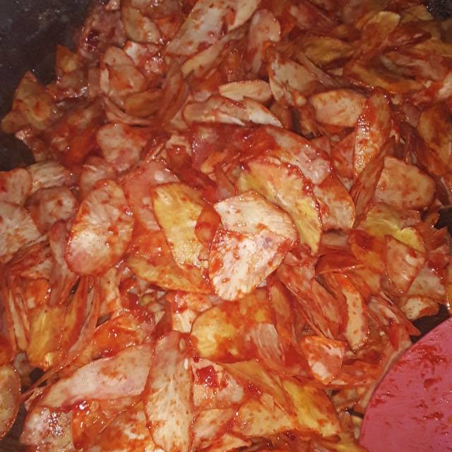 

Kripik balado E.A PUTRA