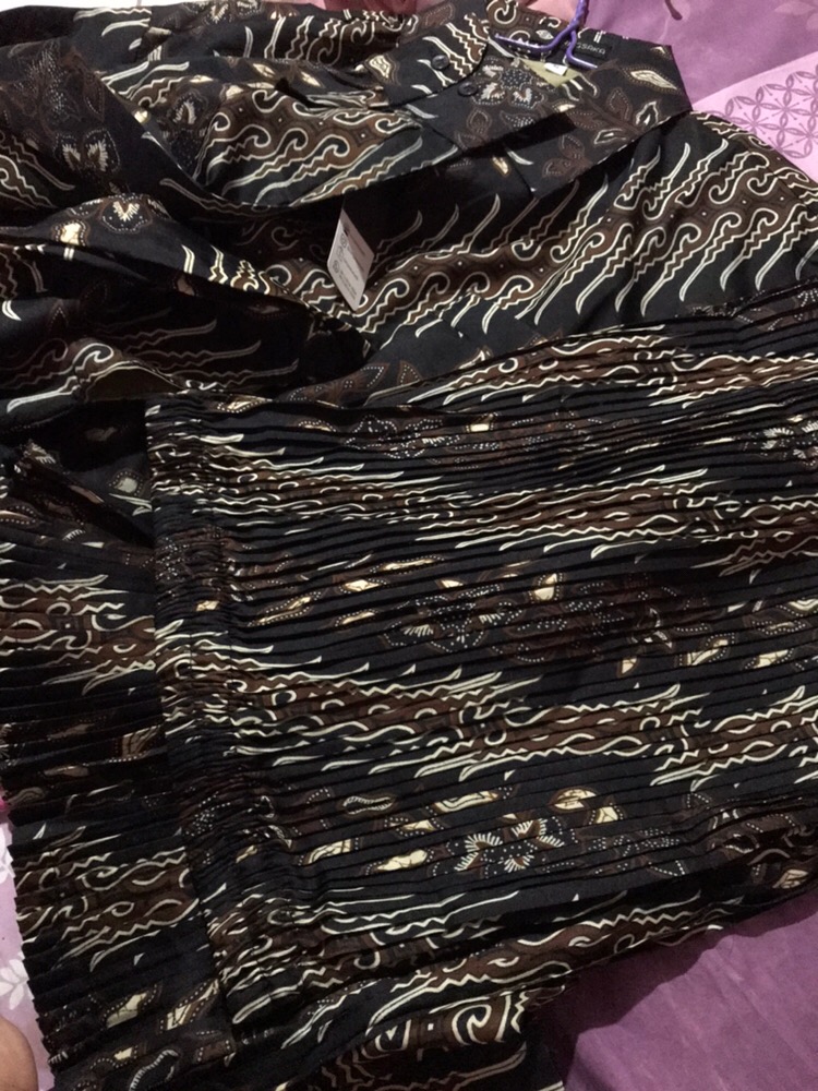 Batik Couple / Baju Batik Couple / Batik Set / Batik Lengan Panjang / Rok Set